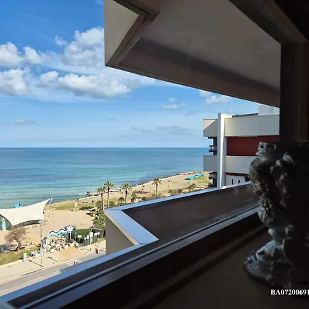 Front Beach Apartment - 3 Bedrooms Bari Exterior foto