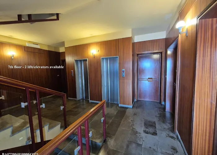 Front Beach Apartment - 3 Bedrooms